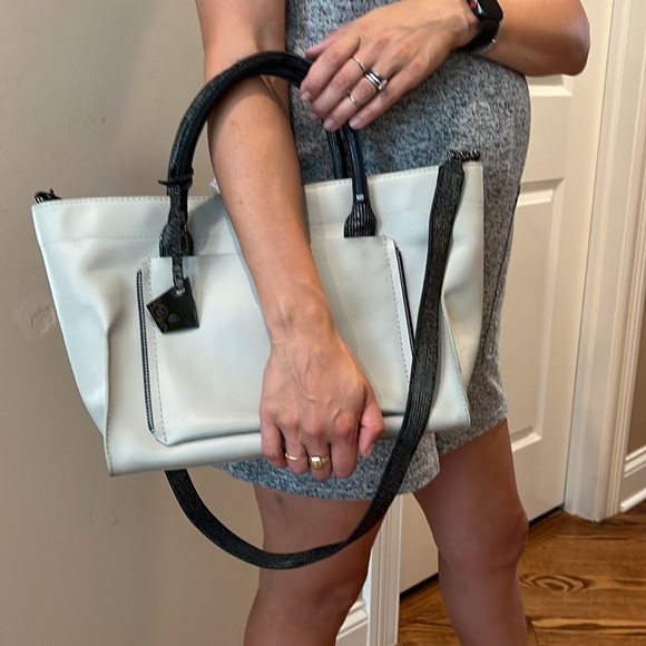 Botkier - Picture 5 of 5